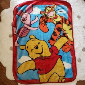 Disney's Winnie the Pooh Fleece Blanket